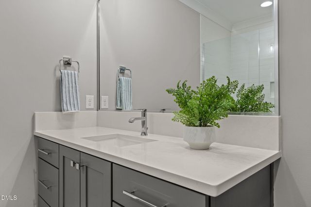 811 Maple Berry Lane 105, Raleigh, NC 27607