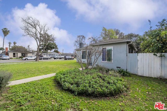 210 W Fuego Street, Long Beach, CA 90805