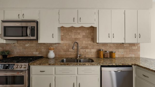 3000 Mohawk RD, Austin, TX 78757