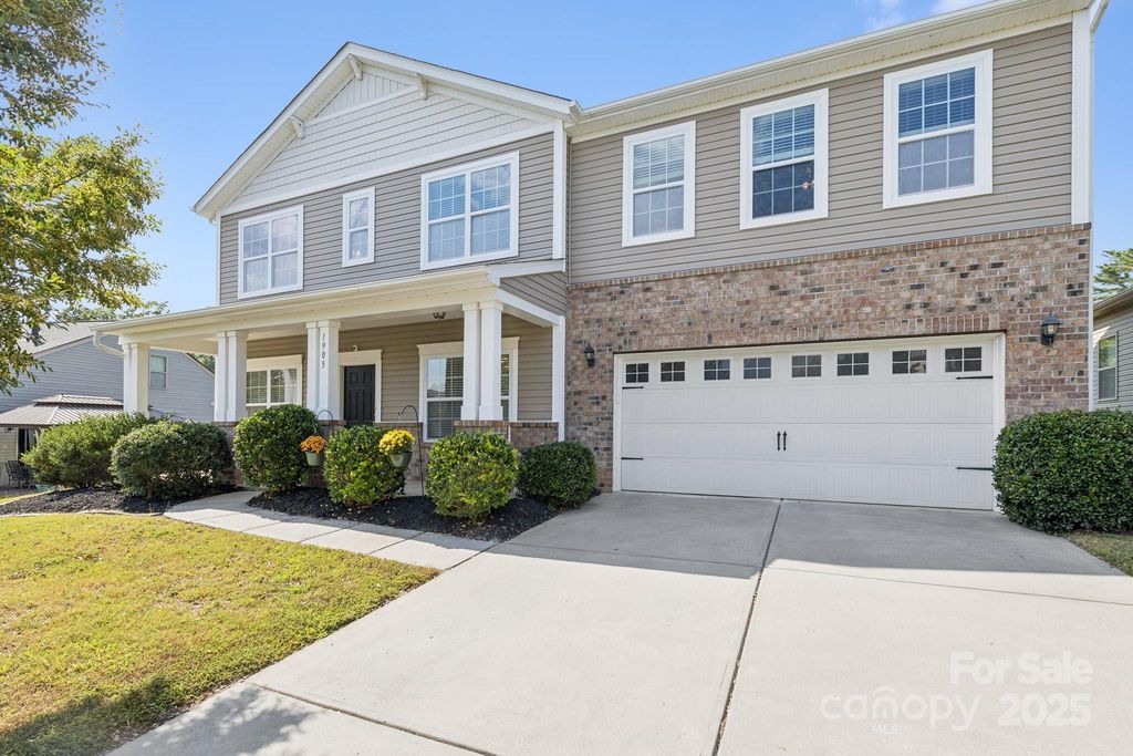 1905 Yellow Daisy Lane, Matthews, NC 28104
