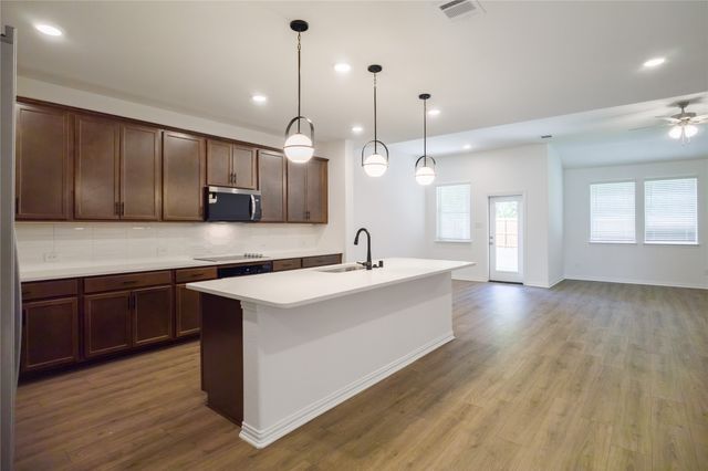 3316 Cloyce Box Drive, Anna, TX 75409