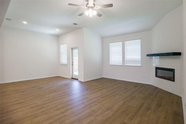 3316 Cloyce Box Drive, Anna, TX 75409