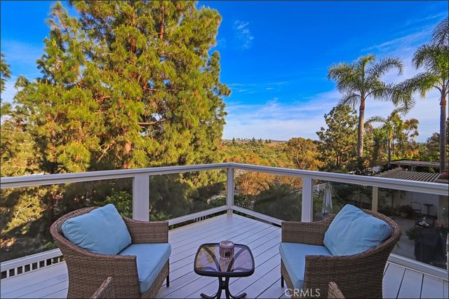 12 Hawaii, Aliso Viejo, CA 92656