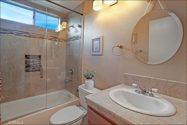 12 Hawaii, Aliso Viejo, CA 92656