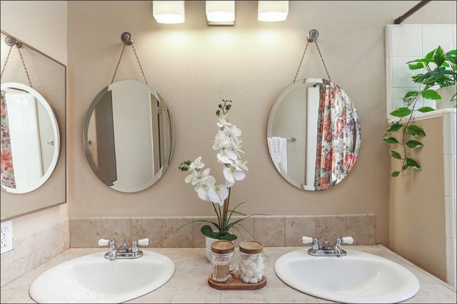 12 Hawaii, Aliso Viejo, CA 92656