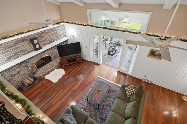 16015 46th Avenue N, Plymouth, MN 55446