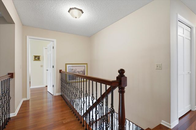 16015 46th Avenue N, Plymouth, MN 55446