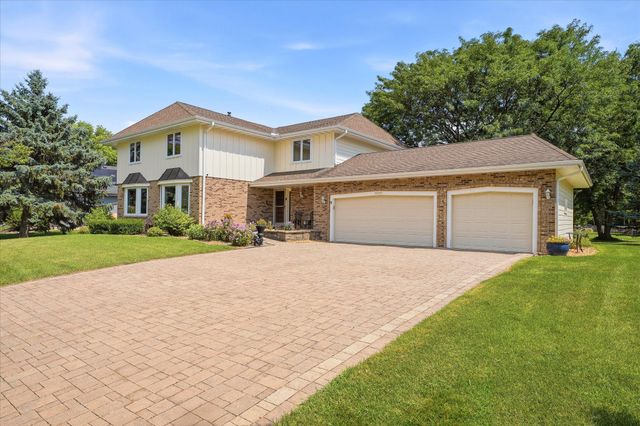 16015 46th Avenue N, Plymouth, MN 55446