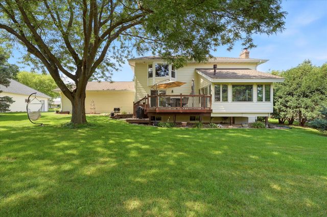 16015 46th Avenue N, Plymouth, MN 55446