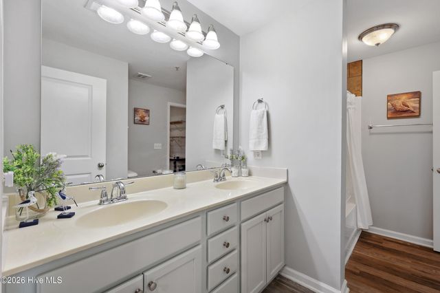 618 Condo Club Drive Unit 210, Wilmington, NC 28412