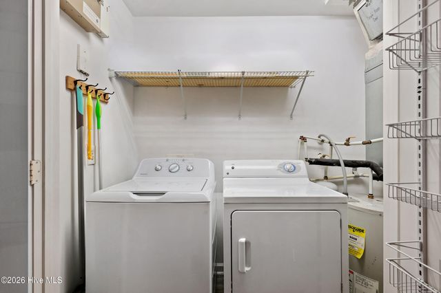 618 Condo Club Drive Unit 210, Wilmington, NC 28412