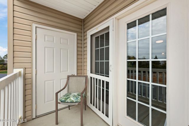 618 Condo Club Drive Unit 210, Wilmington, NC 28412