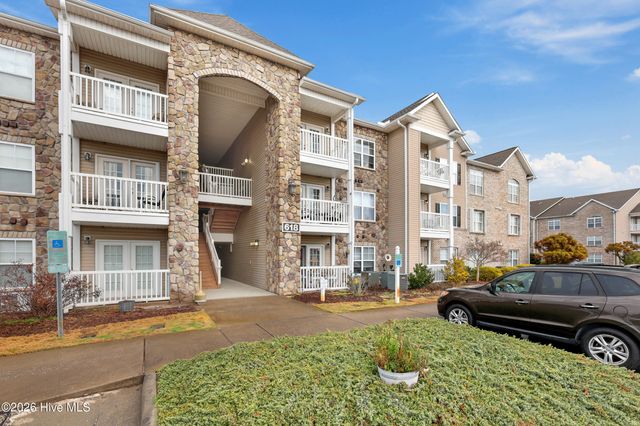 618 Condo Club Drive Unit 210, Wilmington, NC 28412