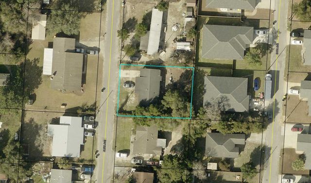 479 Aleta Avenue, Mary Esther, FL 32569