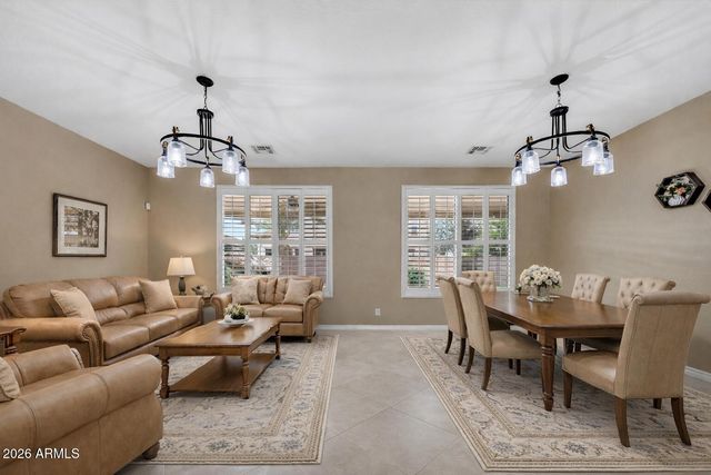 2437 E LODGEPOLE Drive, Gilbert, AZ 85298