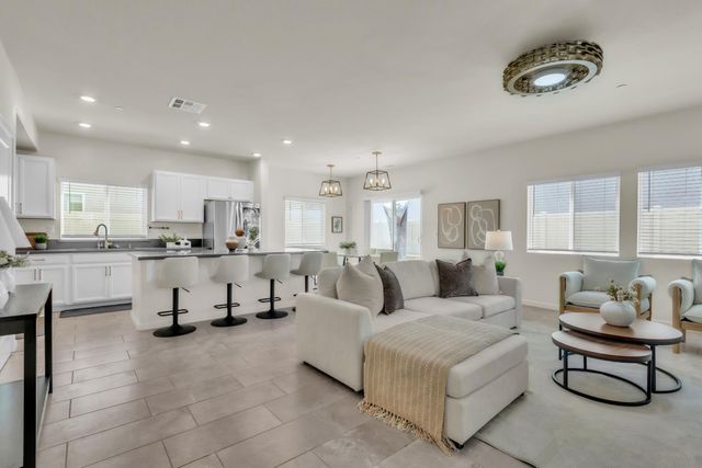 3835 Sunsetparke, Sacramento, CA 95834