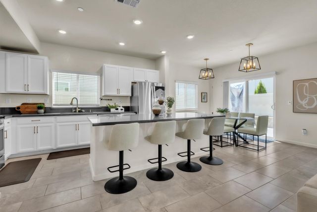 3835 Sunsetparke, Sacramento, CA 95834