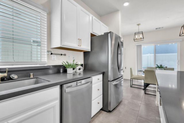 3835 Sunsetparke, Sacramento, CA 95834