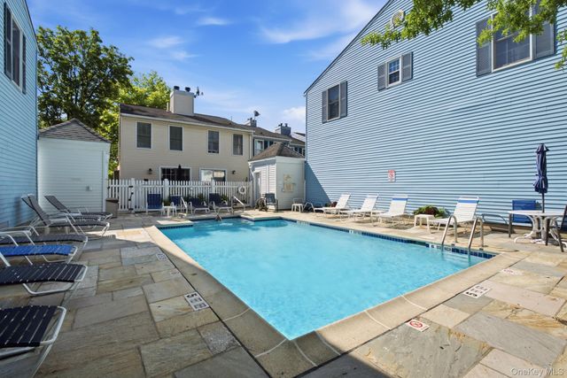 22 Washington Mews 22, Port Chester, NY 10573