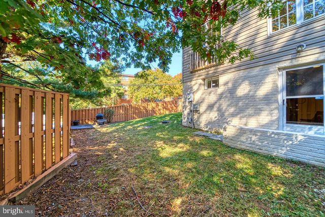 1624 S TAYLOR ST, Arlington, VA 22204