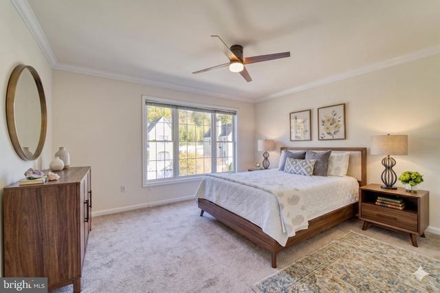 1624 S TAYLOR ST, Arlington, VA 22204