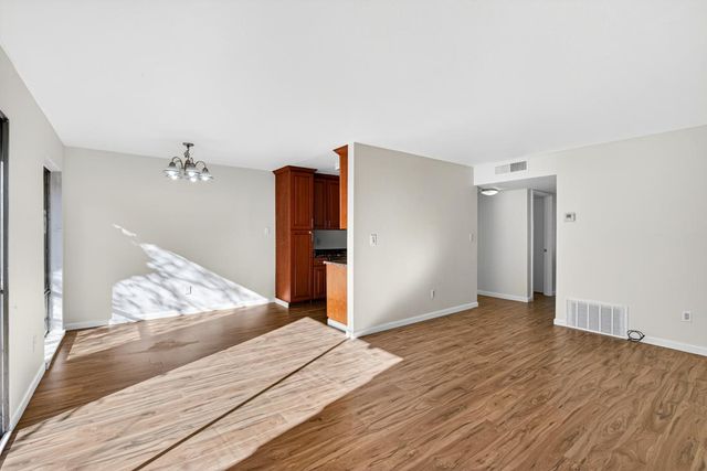 294 Tradewinds 4, San Jose, CA 95123