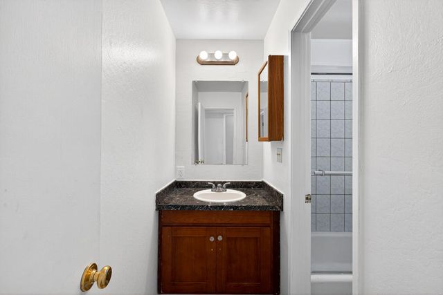 294 Tradewinds 4, San Jose, CA 95123