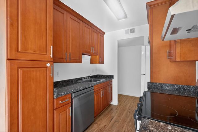 294 Tradewinds 4, San Jose, CA 95123