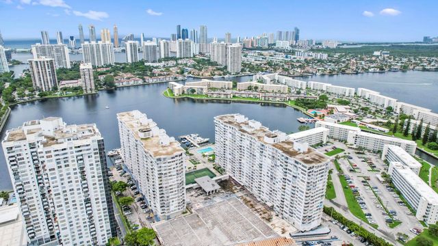 18051 Biscayne Boulevard 1504, Aventura, FL 33160