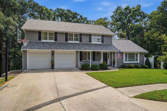2016 WOODHOLLOW DR, Columbia, MO 65203