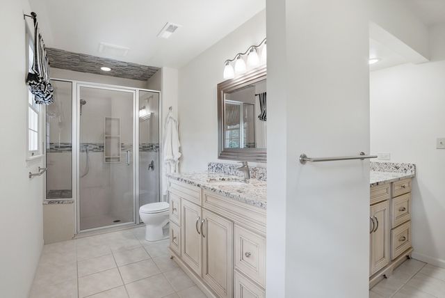 2016 WOODHOLLOW DR, Columbia, MO 65203