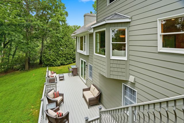 2016 WOODHOLLOW DR, Columbia, MO 65203