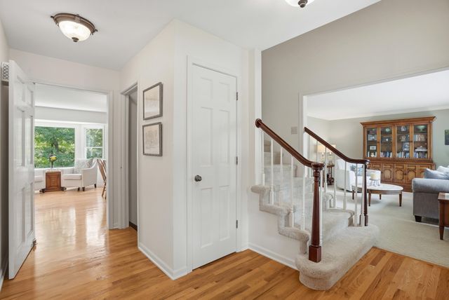 2016 WOODHOLLOW DR, Columbia, MO 65203