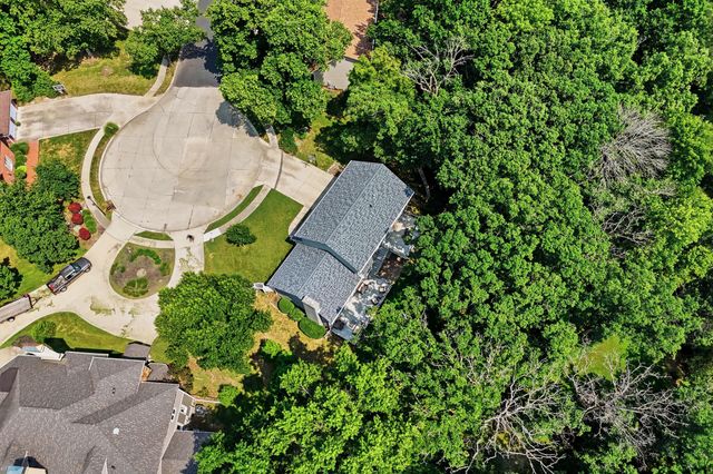 2016 WOODHOLLOW DR, Columbia, MO 65203
