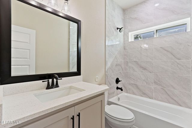 9853 La Morenita Circle, El Paso, TX 79927