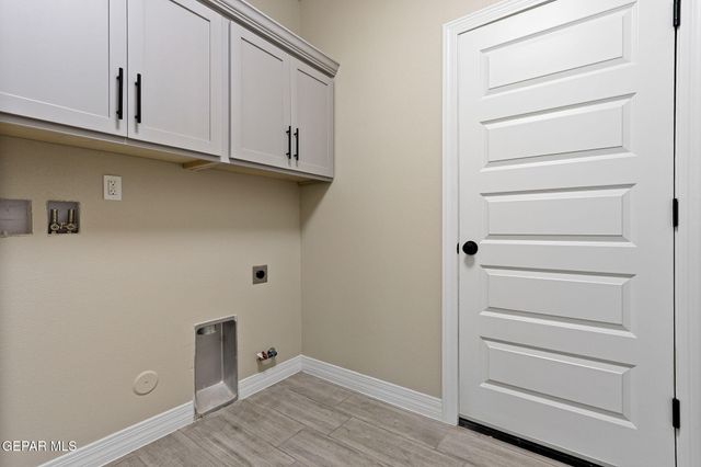 9853 La Morenita Circle, El Paso, TX 79927