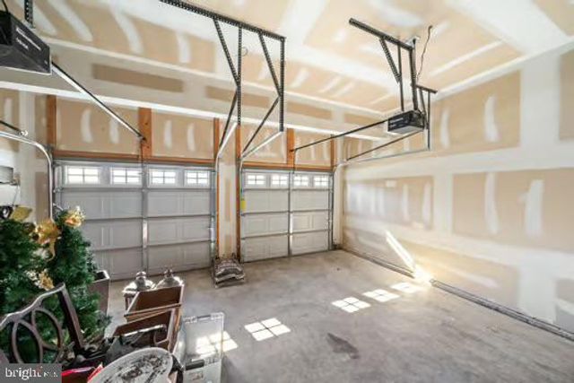 254 HENDRICKSON LN, West Grove, PA 19390