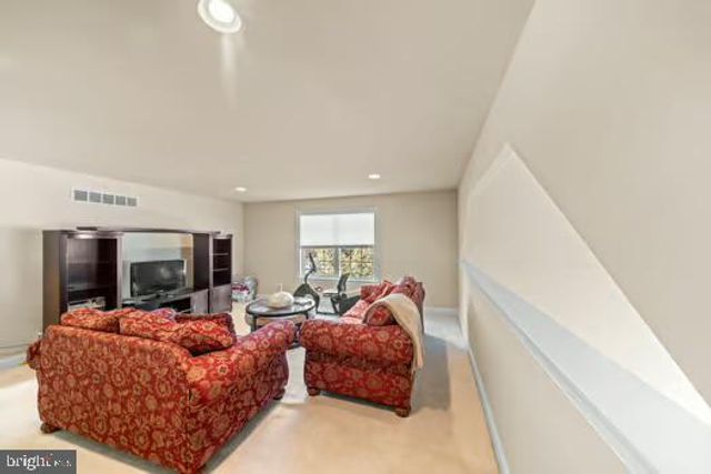 254 HENDRICKSON LN, West Grove, PA 19390