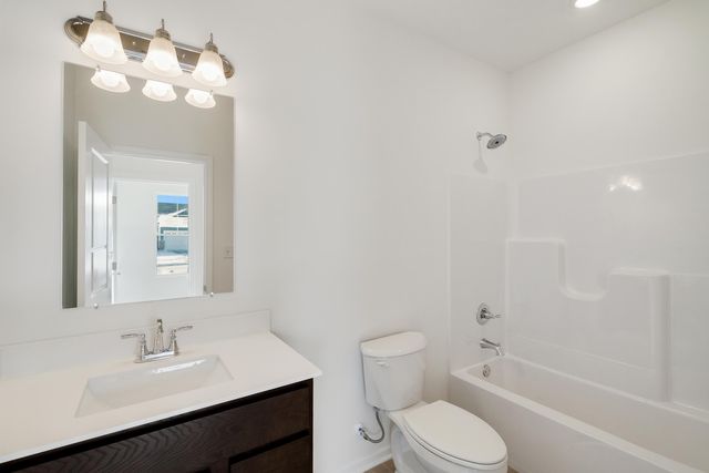 4060 Reflection Place, Valparaiso, IN 46385