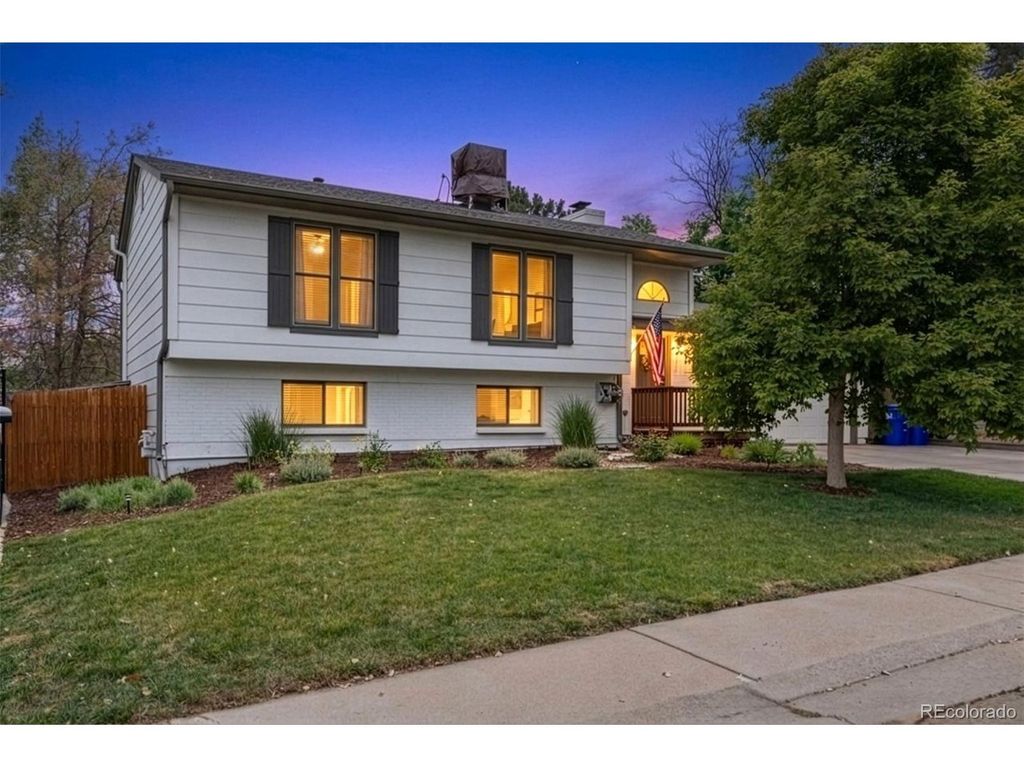 16351 E Idaho Pl, Aurora, CO 80017