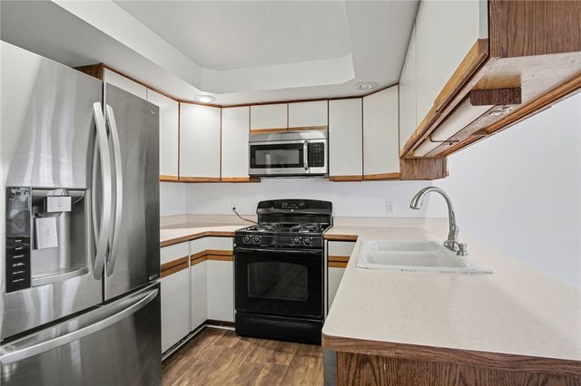 32 Tandoi Drive, Gates, NY 14624