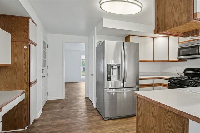 32 Tandoi Drive, Gates, NY 14624