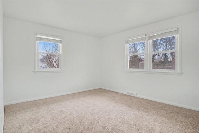 32 Tandoi Drive, Gates, NY 14624