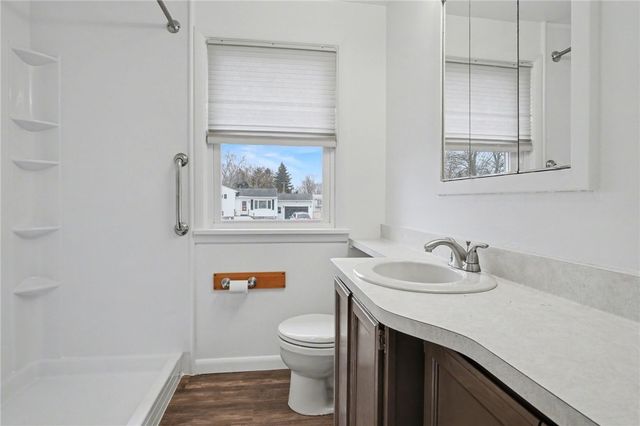 32 Tandoi Drive, Gates, NY 14624