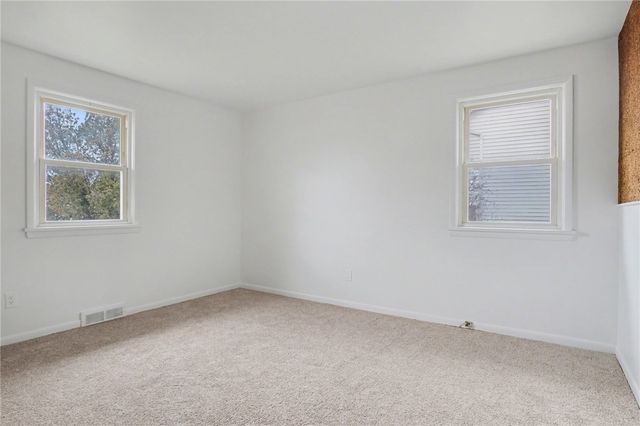 32 Tandoi Drive, Gates, NY 14624