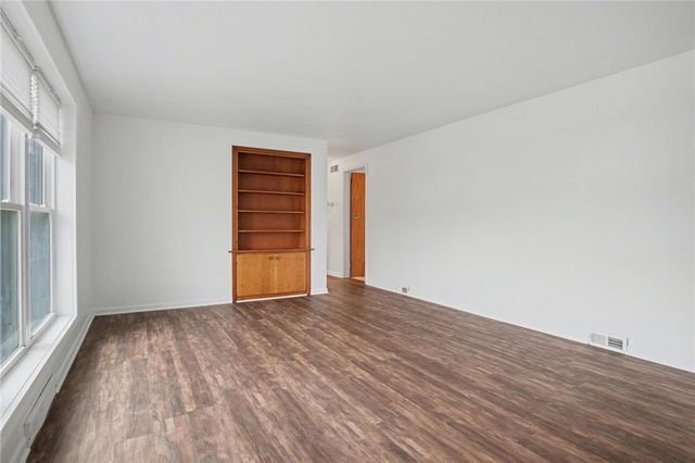 32 Tandoi Drive, Gates, NY 14624