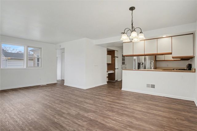 32 Tandoi Drive, Gates, NY 14624