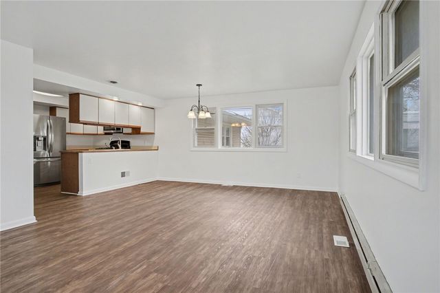 32 Tandoi Drive, Gates, NY 14624