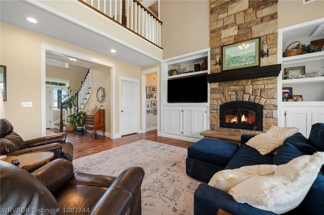 35245 Midway Place, Poteau, OK 74953