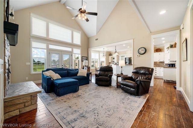 35245 Midway Place, Poteau, OK 74953